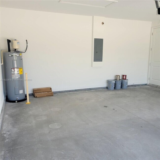 Building Photo - 4155 Acoma Dr