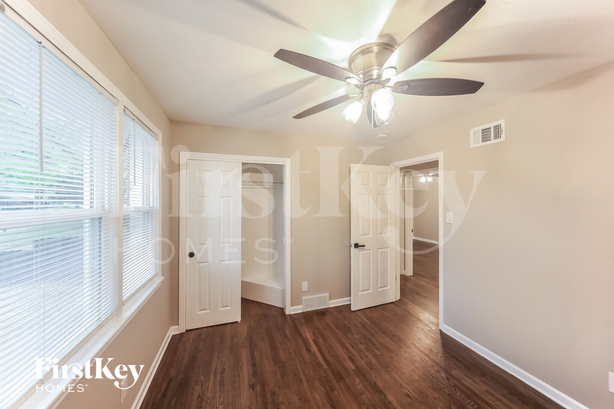 Building Photo - 1829 Downing St