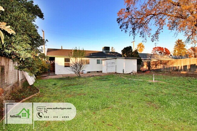 Building Photo - 1108 3rd St