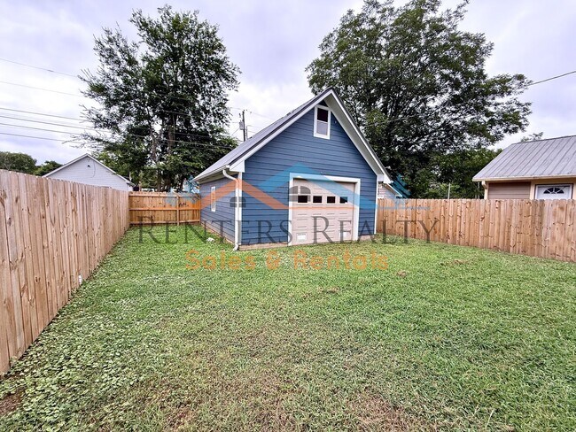 Building Photo - Charming Newer Construction Home with Garage & Fenced Yard