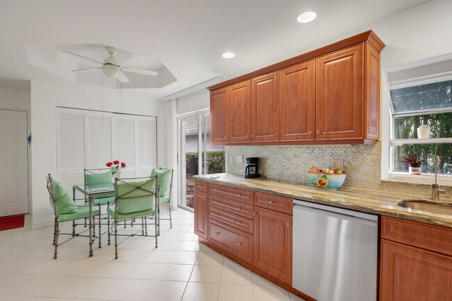 Building Photo - 11570 Briarwood Cir