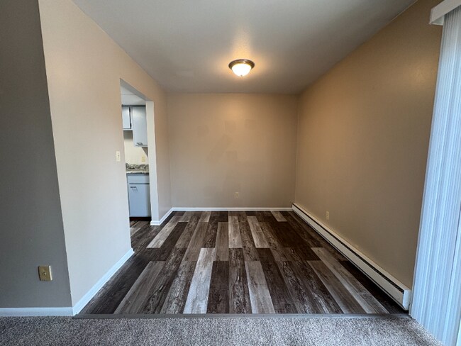 Building Photo - 1510 Spruce Ave