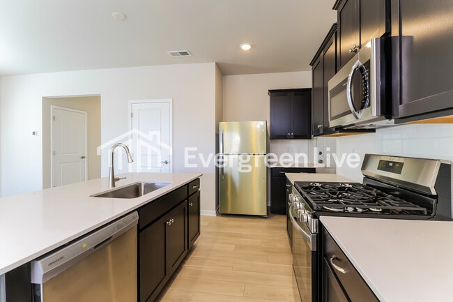 Building Photo - 1635 Swallow Tail Dr