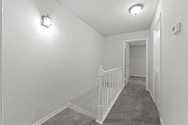 Building Photo - 3550 Country Square Dr