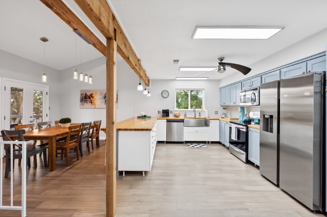 Building Photo - 2805 Trail of the Madrones