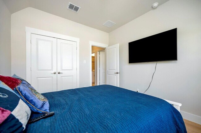 Building Photo - 4720 Smokey Quartz Ln