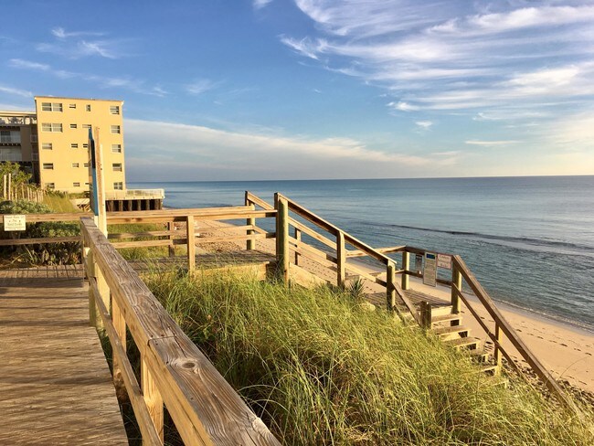 Building Photo - 4501 S Ocean Boulevard A7