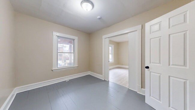 Building Photo - 3865 W 16th St