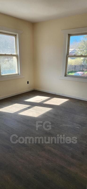 Building Photo - 251 Old County Home Rd