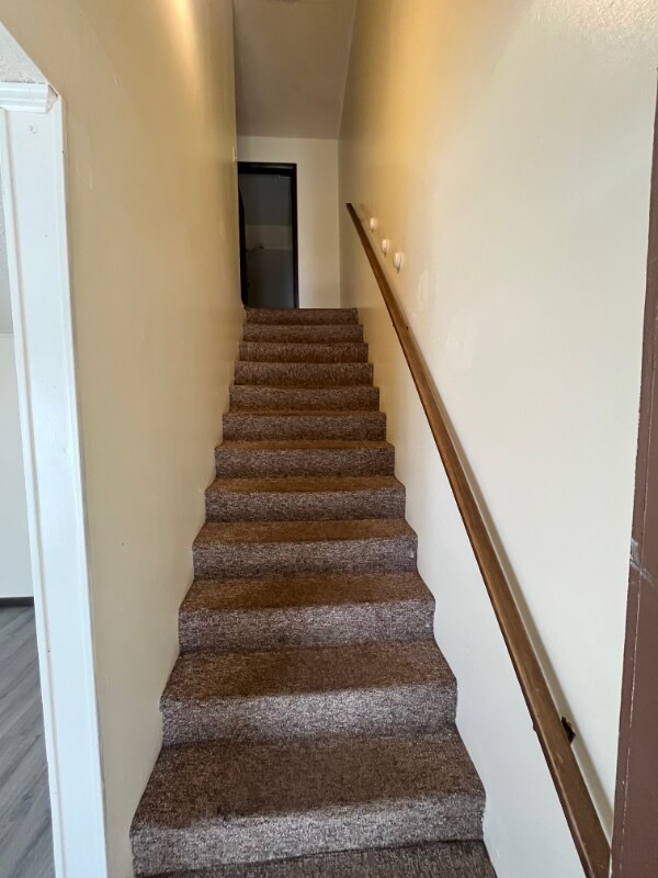 Building Photo - 147 Woodland Dr