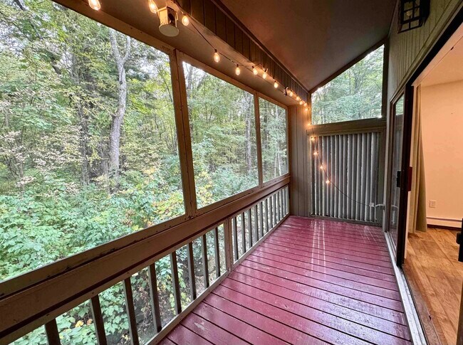 Building Photo - 34 Brookside Dr