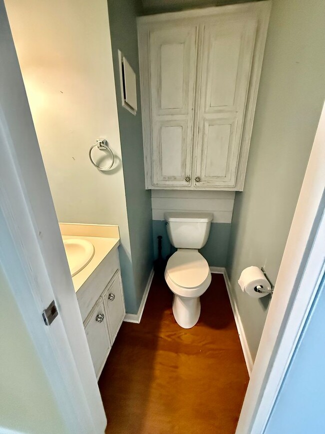 Building Photo - Long Term Rental - Smoke Rise Townhouse