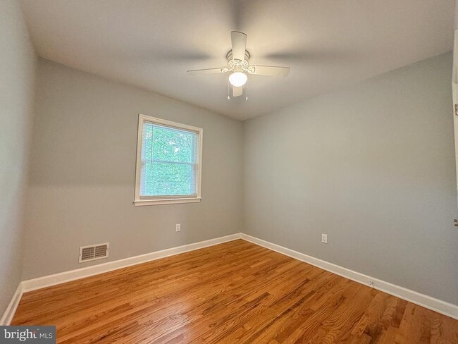 Building Photo - 2396 Mizzen Pl