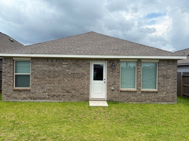 Building Photo - 3017 Pensacola Dr