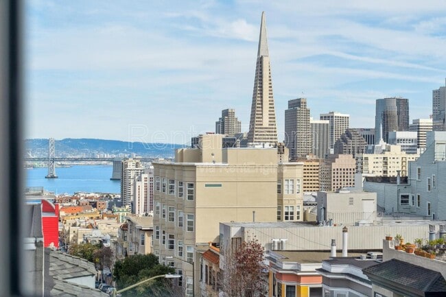 Building Photo - 1192 Pacific Ave