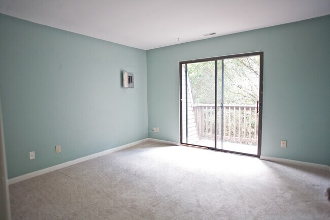 Building Photo - Modern 2BR Condo in Finley Forest | Pool, Tennis & Prime UNC Access