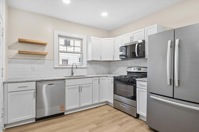 Building Photo - 263 Crestview Rd