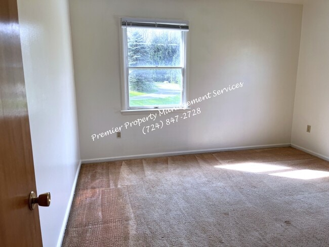 Building Photo - 2209 Airport Rd