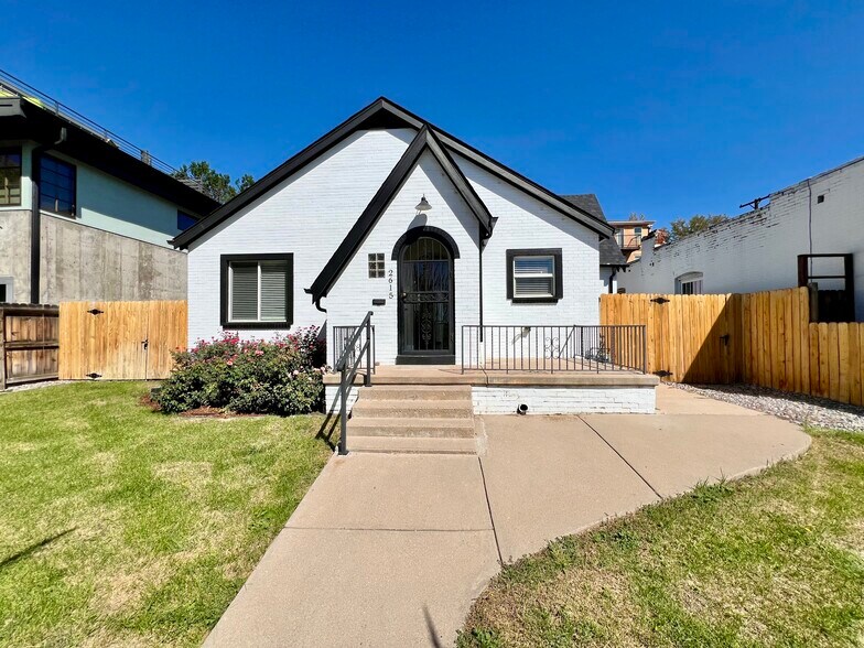 Building Photo - 2615 W Caithness Pl