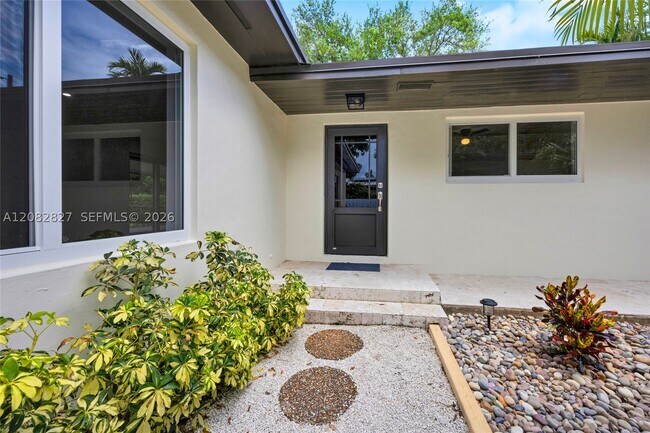 Building Photo - 6331 SW 62nd Terrace