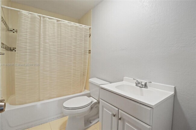 Building Photo - 13700 SW 62nd St