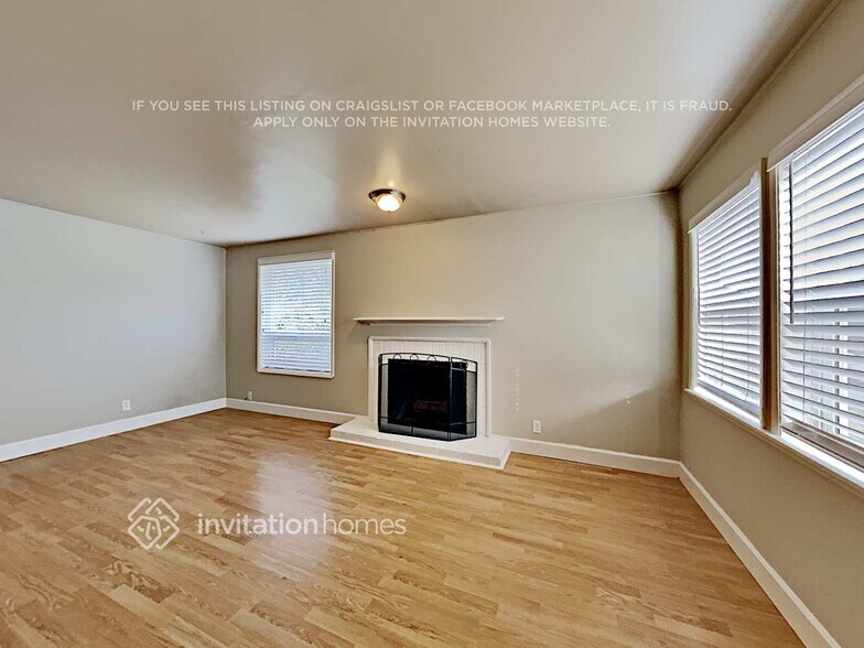 Building Photo - 18303 9th Ave NE