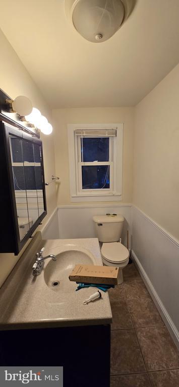 Building Photo - 2196 Spinnerstown Rd