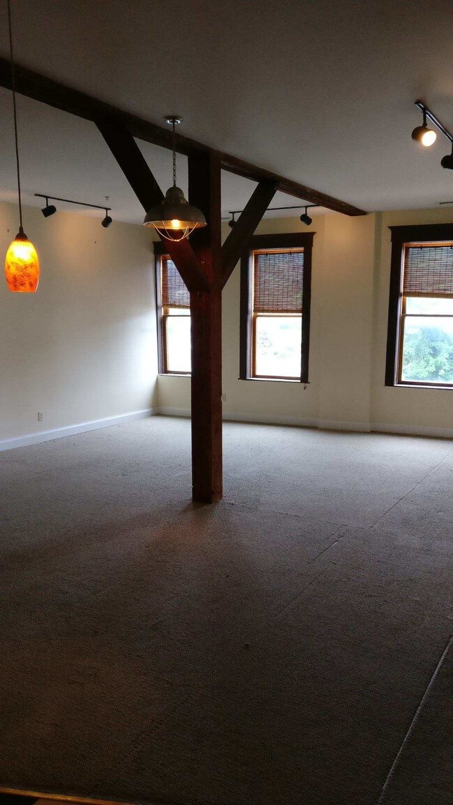 156 Clay St 156 Clay St WV 26501 Apartment Finder