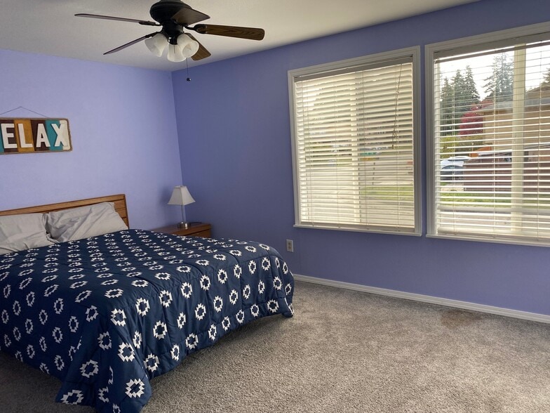 Building Photo - 33640 27th Pl SW