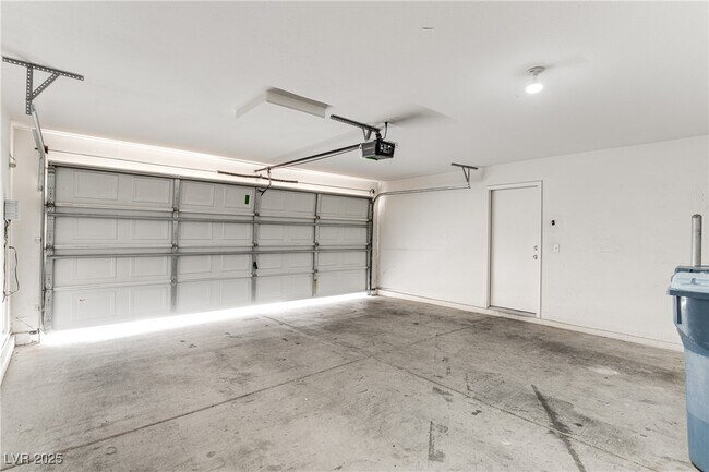 Building Photo - 1186 Claire Rose Ave
