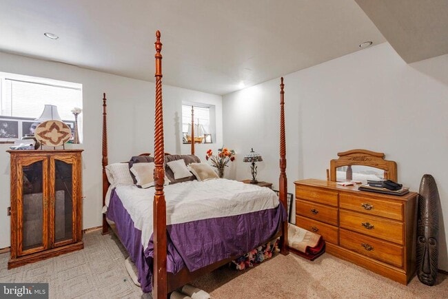 Building Photo - 34 Birmingham Dr