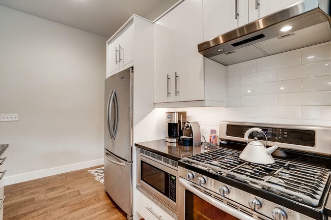 Building Photo - 534 S Lincoln St