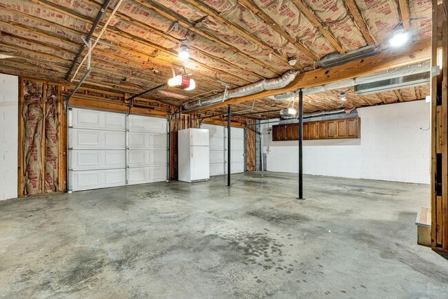 Building Photo - 217 Home Pl Ct SE