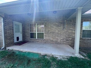 Building Photo - 2408 Kaylonni Ln