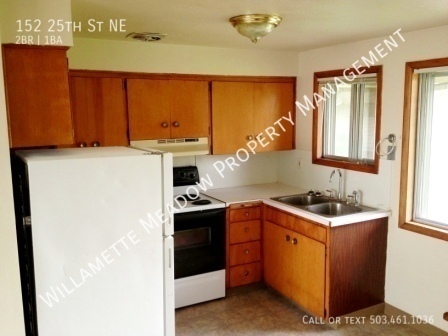 Building Photo - 2 Bedrooms, 1 Bathroom Apartment off State St