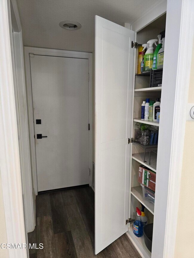 Building Photo - 3017 Klamath Ave