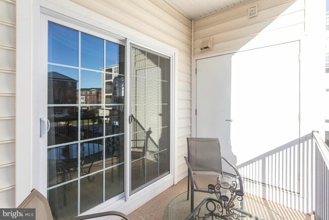 Building Photo - 43048 Vernon Ridge Terrace