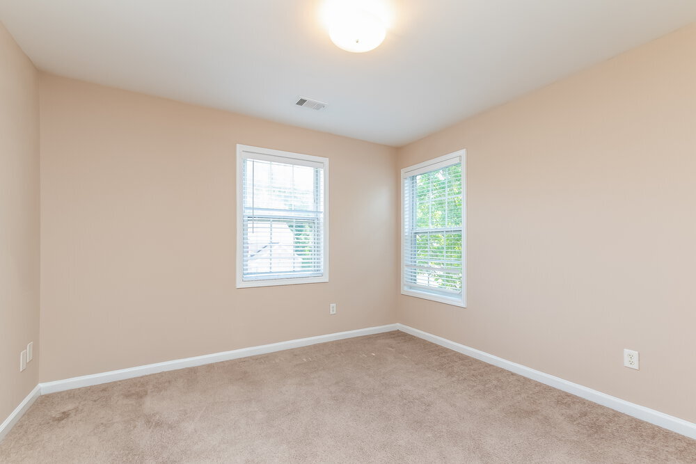 Building Photo - 2373 Bancroft Way