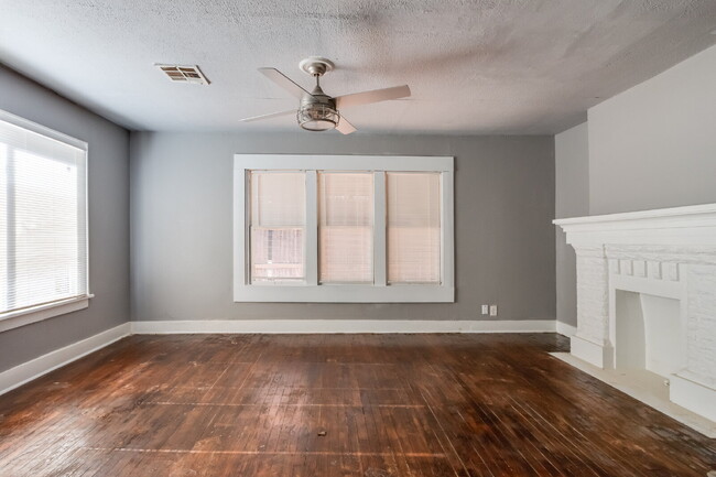 Building Photo - Charming 3-Bedroom Home in OKC – Available...