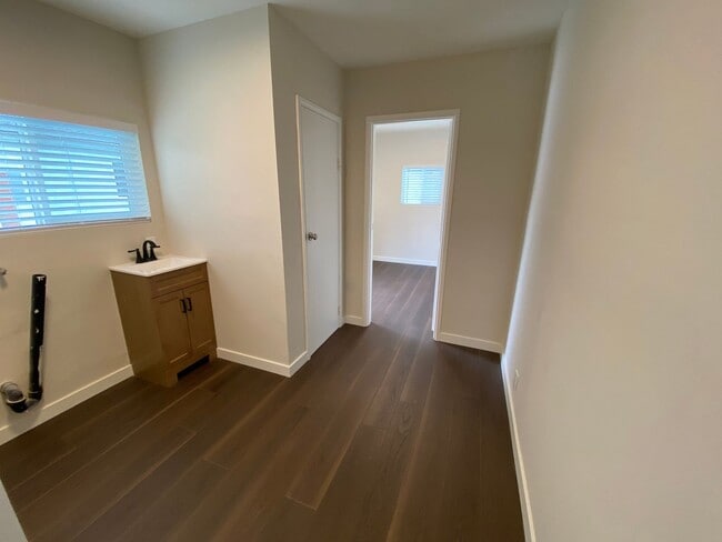 Building Photo - Beautifully Updated Home in the Heart of Central Torrance + Bonus Unit