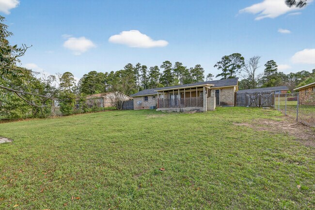 Building Photo - 2361 Dublin Dr