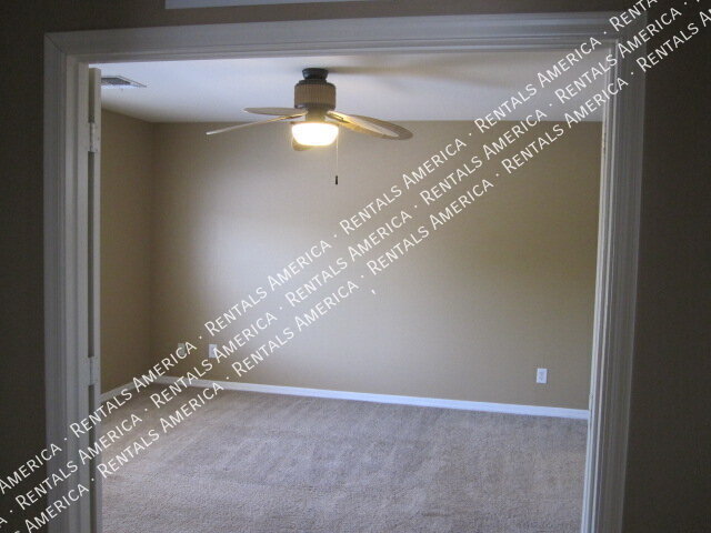 Building Photo - 12047 W Dos Rios Dr