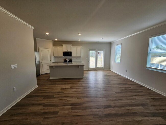 Building Photo - 27 Berryville Dr