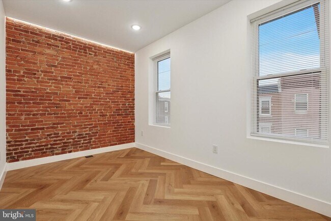 Building Photo - 1438 Tasker St