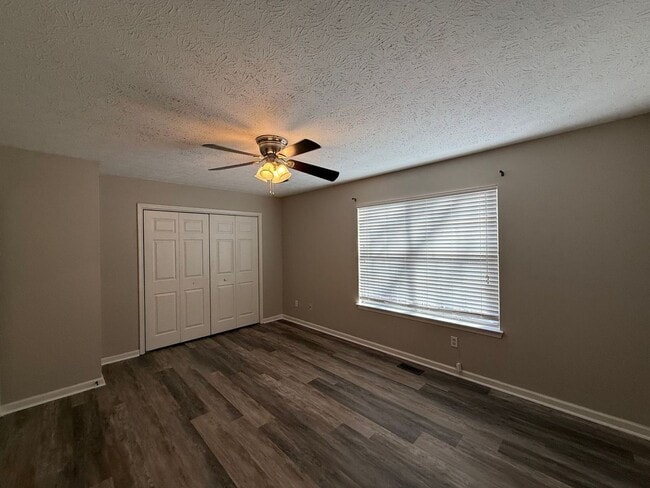 Building Photo - Spacious 4-Bedroom Home in Desirable Lee’s Mill! "ASK ABOUT OUR ZERO DEPOSIT"