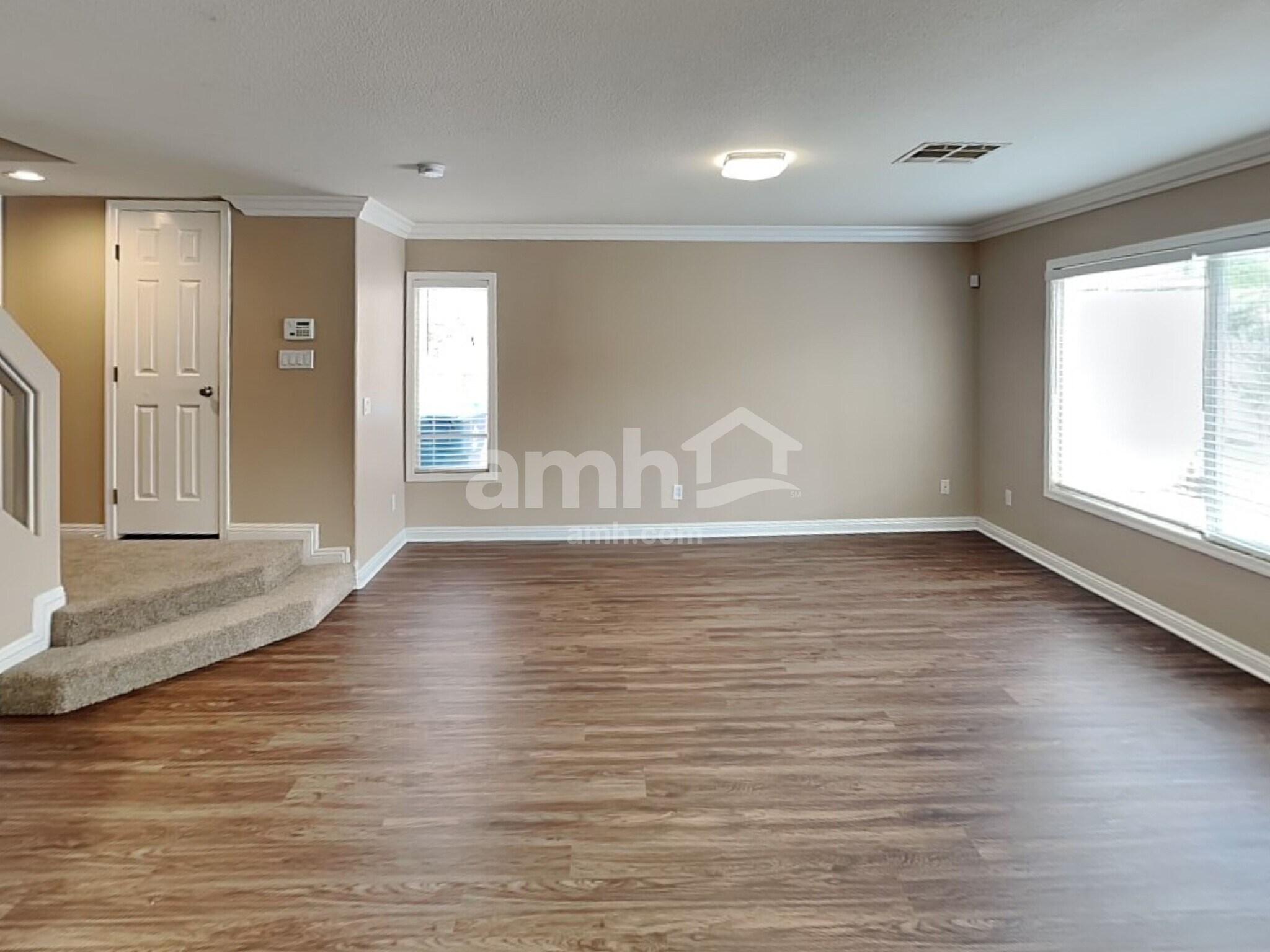 Building Photo - 9740 Powell Plateau Ct