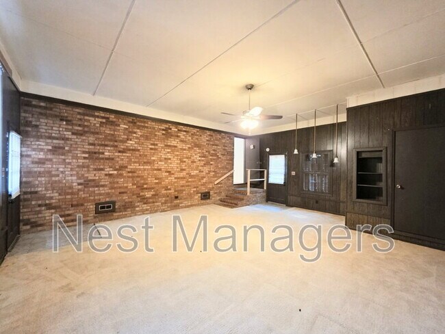 Building Photo - 5340 Docia Cir