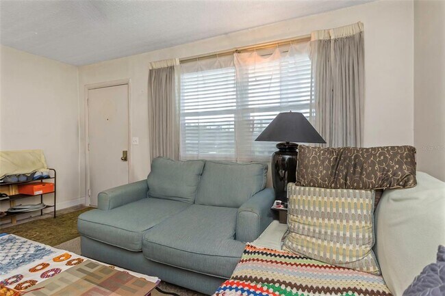 Building Photo - 4742 Azalea Dr