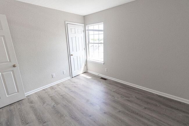 Building Photo - 4307 Derby Ridge Dr