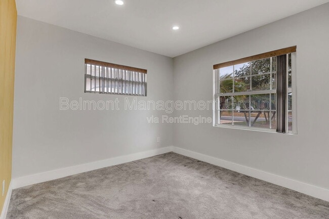 Building Photo - 283 N Ranger Blvd